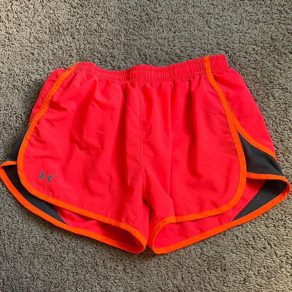 Under Armour shorts size small